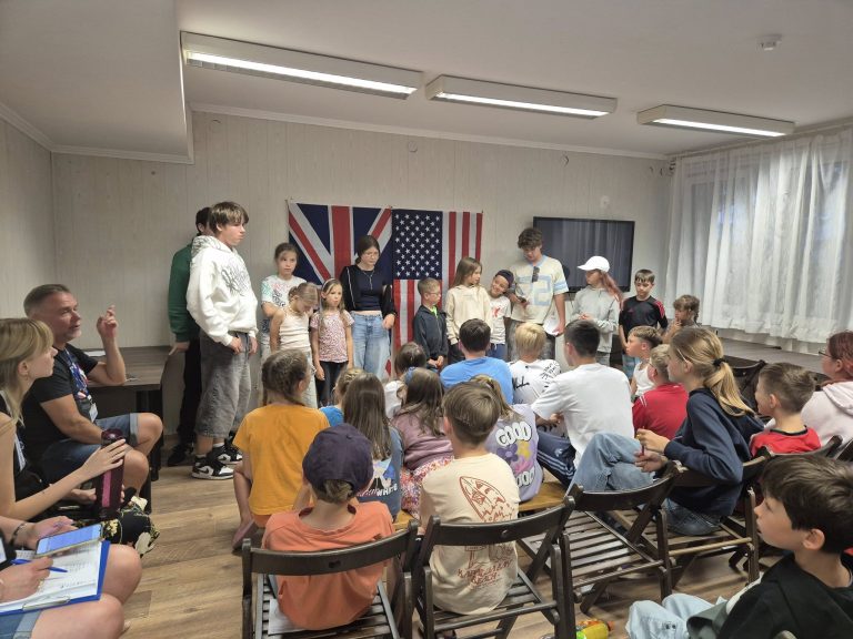 Read more about the article Plażing, shopping and American vs British culture,